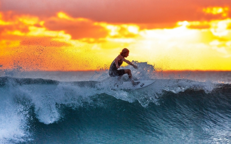 surfing-2212948.jpg