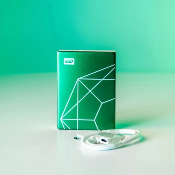 my-passport-20th-anniversary-emerald-edition-image-2.jpg