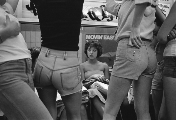 2-©-susan-meiselas---magnum-photos.jpg