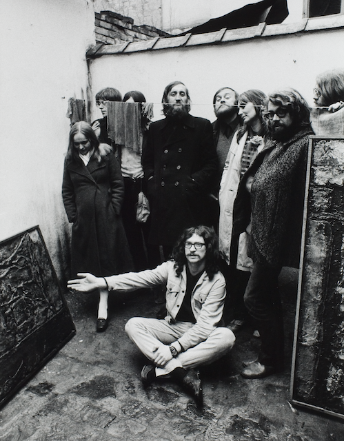 helena-wilsonová,-u-zbyška-siona-v-poličce,-1972.png