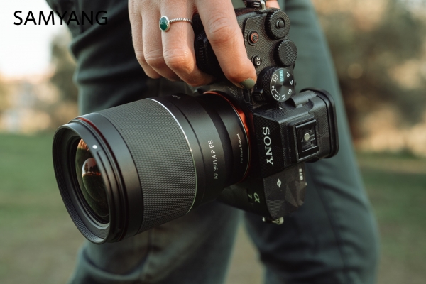web-samyang-af-35mm-f1.4-p-sony-fe.jpg