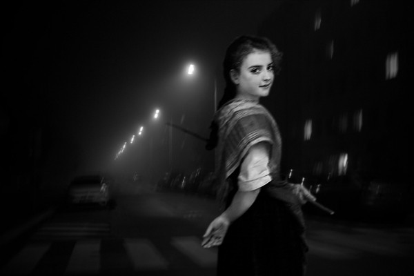 (d2)-ze-serie-pulnocni-madony,-2024.jpg