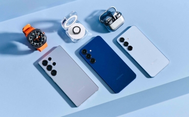 009-eco-galaxy-s25ultra-titaniumsilverblue-s25plus-navy-s25-icyblue-watch-ultra-titaniumgray-buds3pro-silver-ring-titaniumsilver.jpg