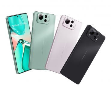 asuszenfone12ultra-group-2400.jpg