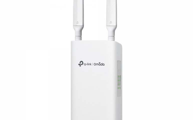 er703wp-4g-outdoo-eu-1.0-overview-01.jpg