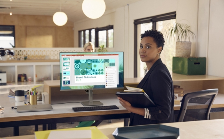 hp-series-5-27--fhd-monitor-–-527da--lifestyle.jpg
