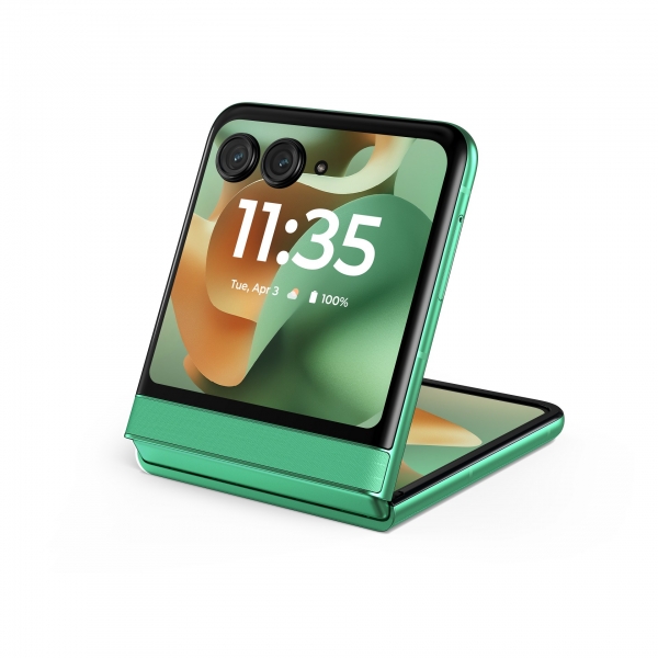 2025-razr60-basicpack-springbud-extraview-05.jpg