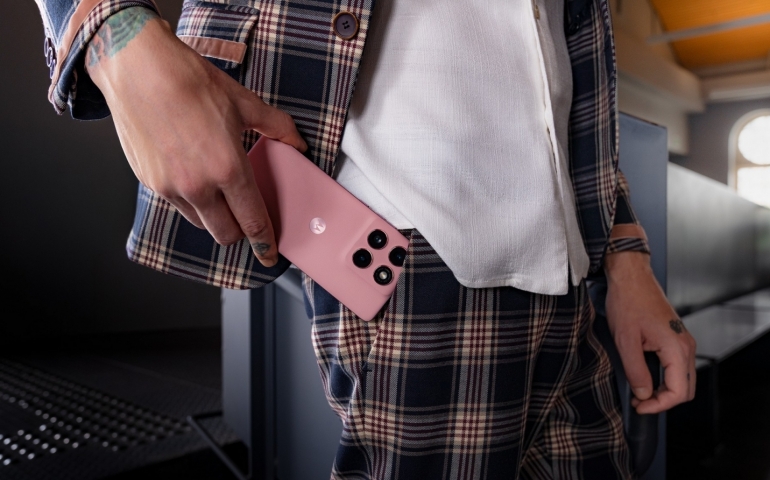 2025-motorola-edge-edge-60-fusion-gallery-shoot-photos-3.jpg