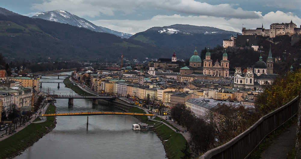 petr-geisler,-mesto-salzburg-na-rece-salzach.jpg