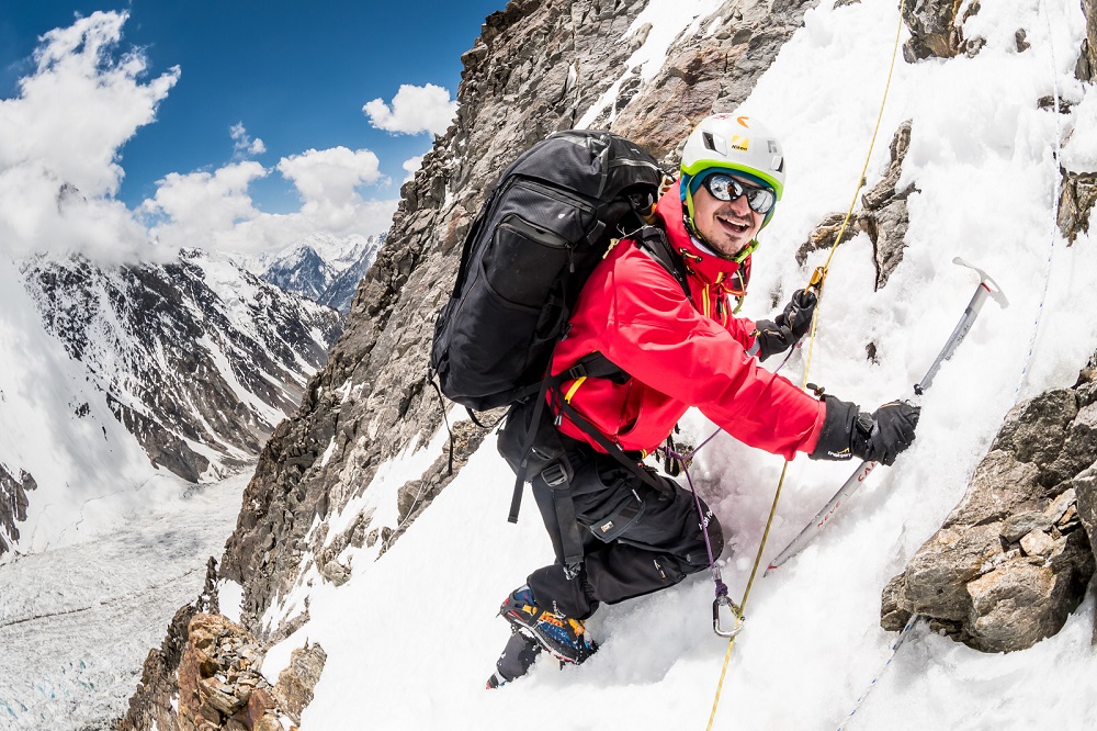 petr-jan-juracka---2016,-shinji-tamura,-k2,-pakistan-.jpg