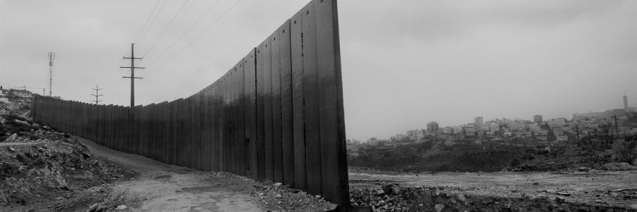 01-koudelka-shooting-holy-land-copyright-josef-koudelka-magnum-photos-nahled.jpg