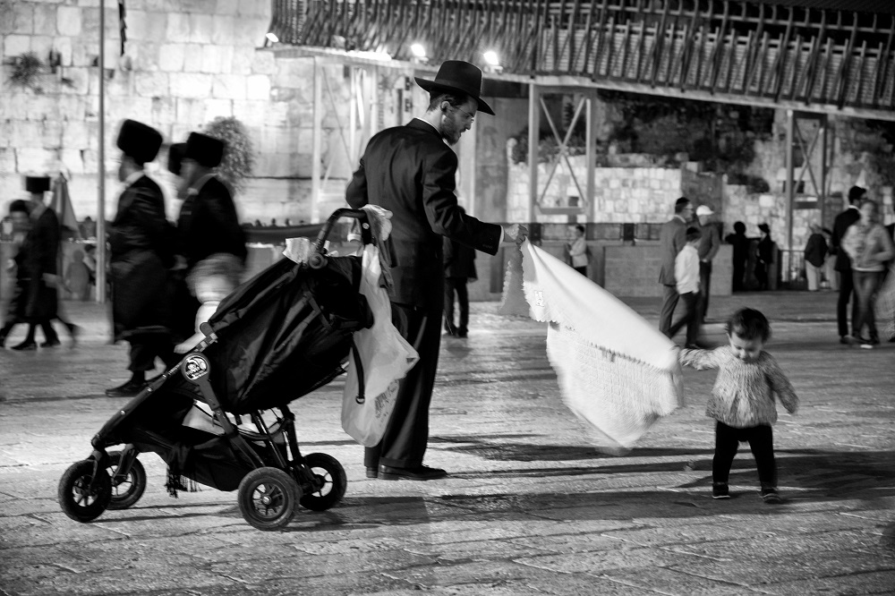 david-rafael-moulis-at-the-western-wall,-jerusalem.jpg