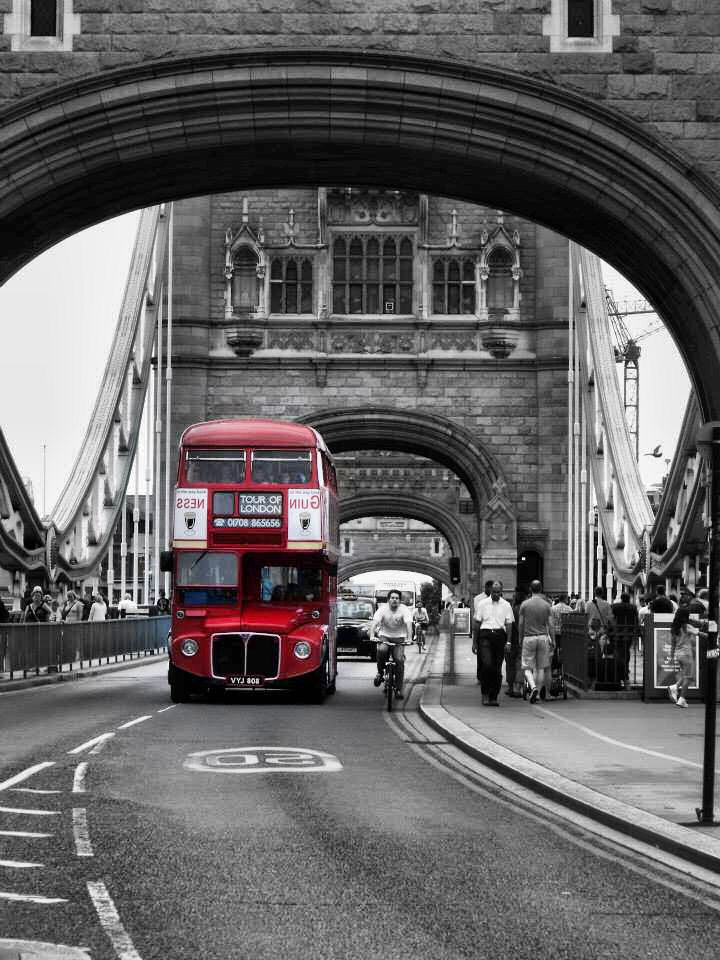 robert-kralik-tower-bridge.jpg