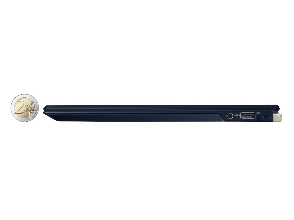 portege-x20w-014-with-two-euro.jpg
