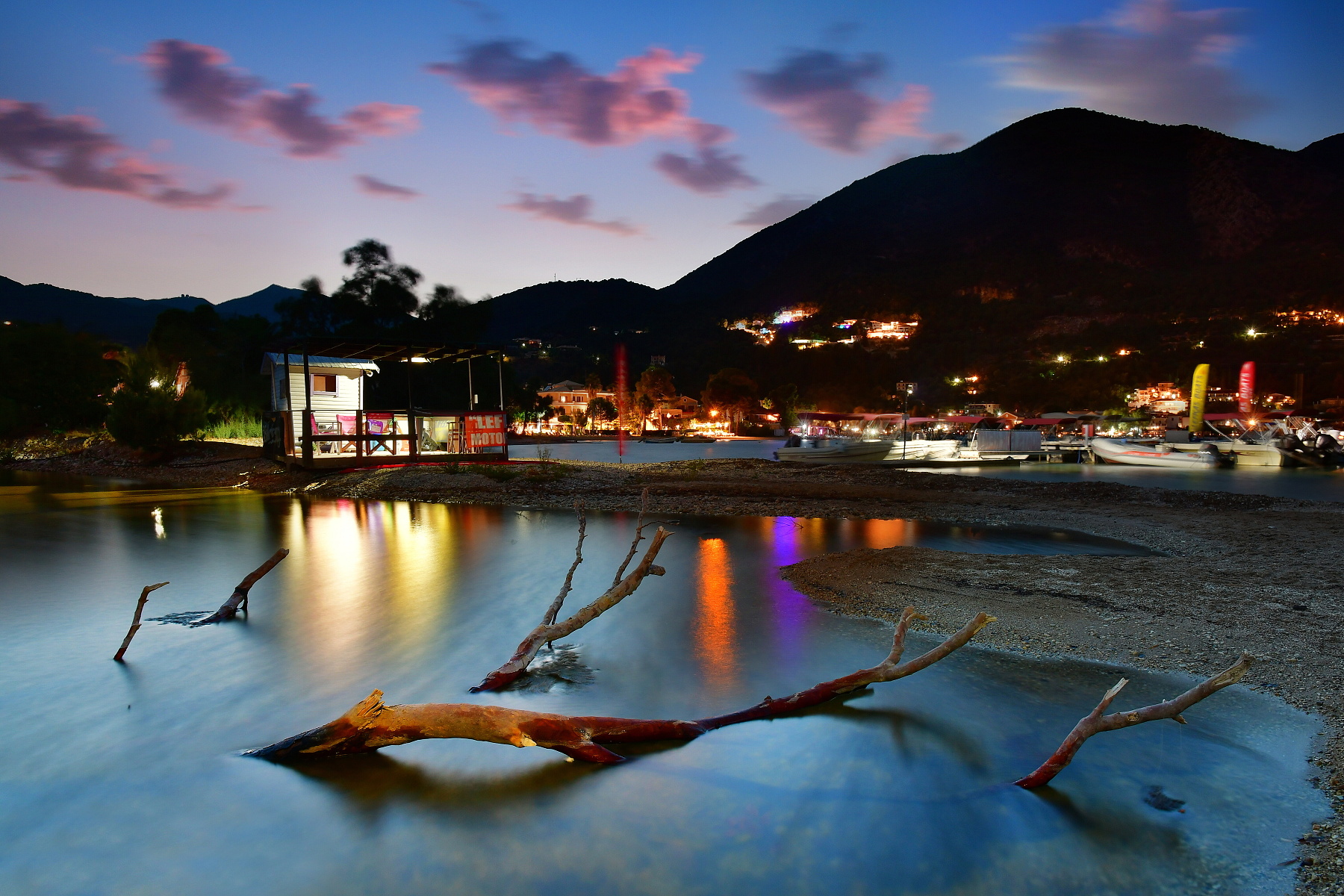 lefkada-in-night---autor-petr-strasensky.jpg