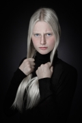 Katarína Grajcaríková, Izabela