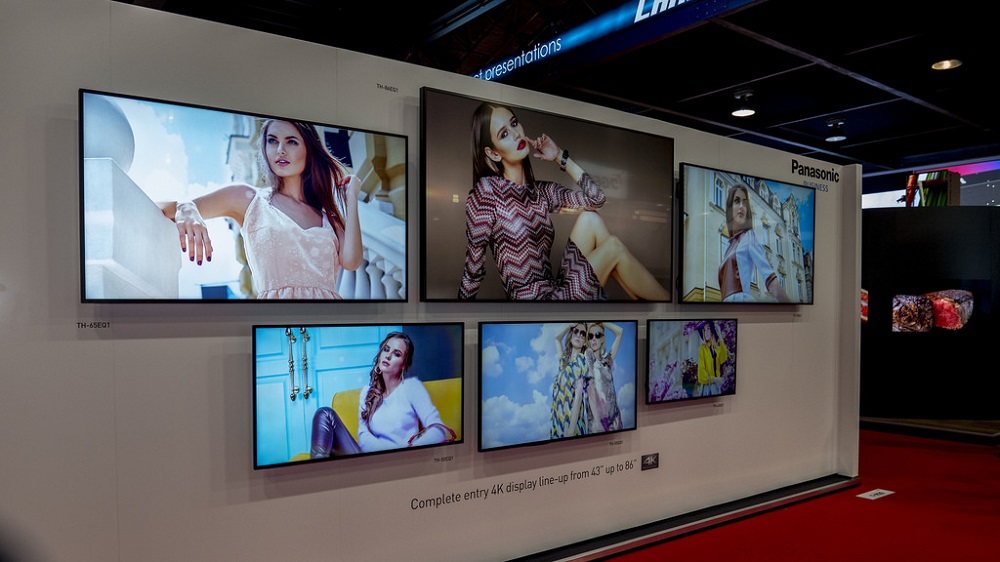 4K Displej, Panasonic