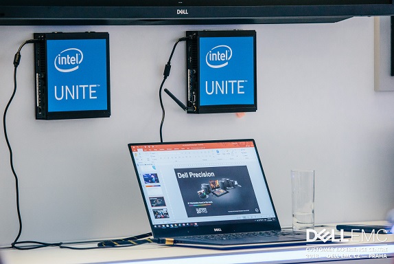 20180614-142828-0041-customer-experience-centre-prague-44163463915-o.jpg