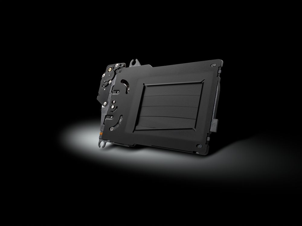 image-s1r-s1-shutter.jpg