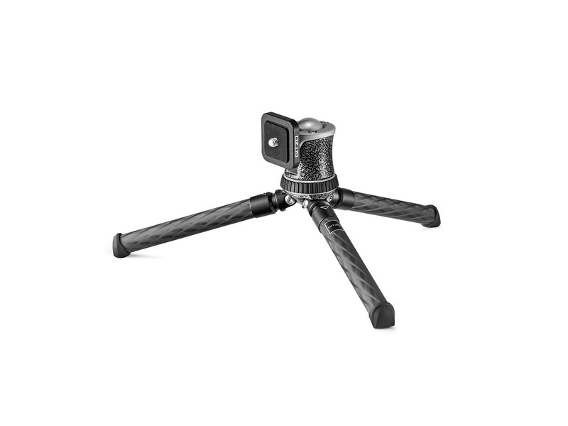 tripods-gitzo-mini-traveler-gktbc-side-portrait-2angle.jpg