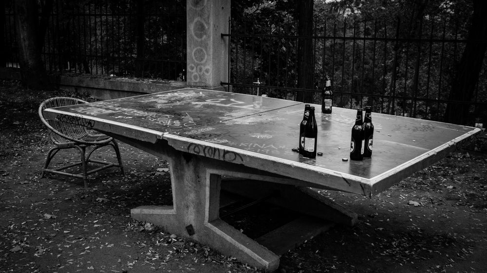 3.-misto,-simon-jan-kriz,-nekdo-ping-pong.jpg