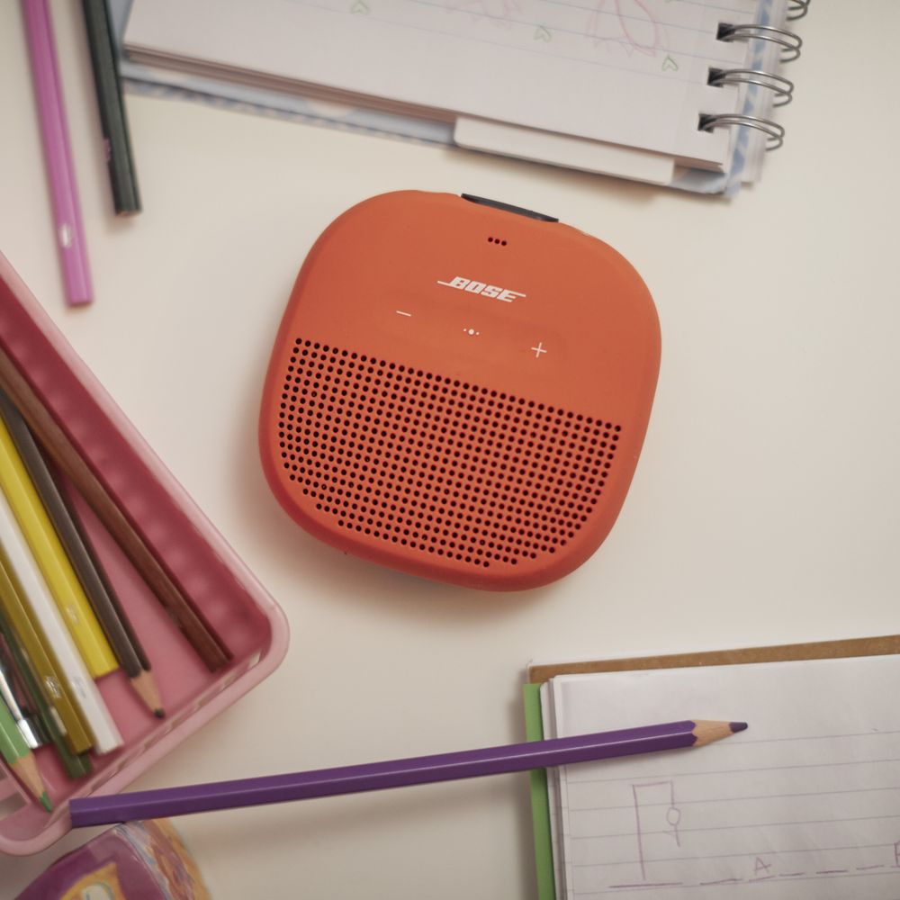 soundlink-micro-bluetooth-speaker-1832-16.jpg