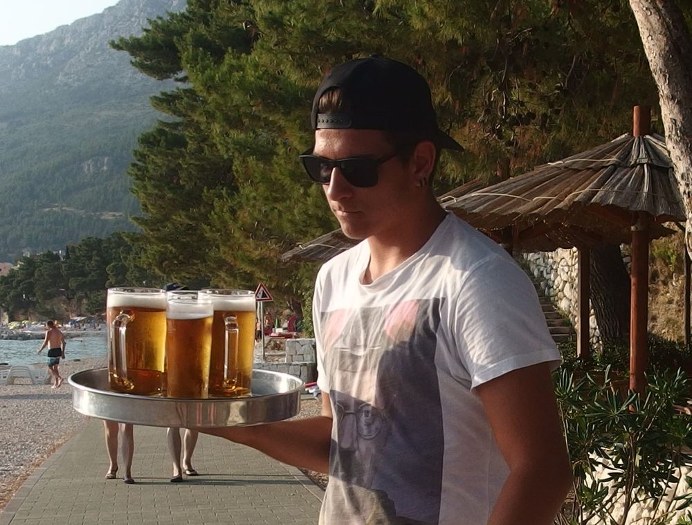 dana-klimesova-a že pivo nemá nožičky.jpg