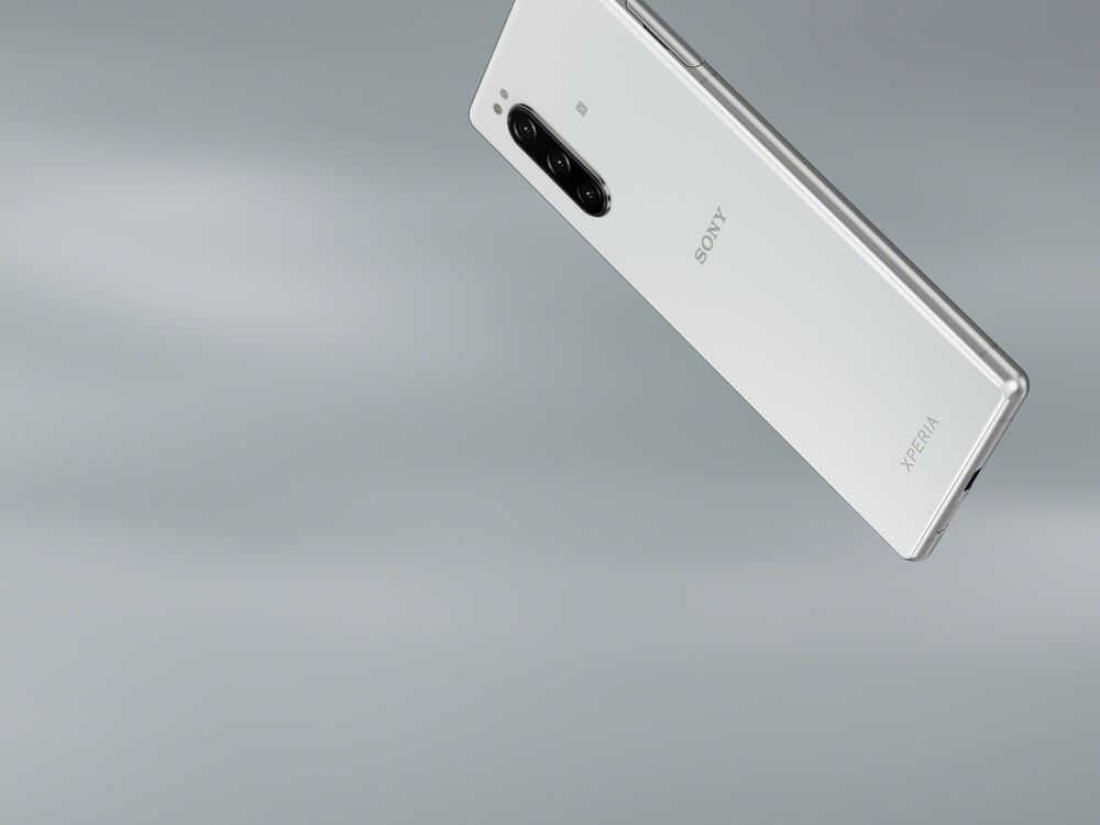 xperia-5-grey-(14).jpg