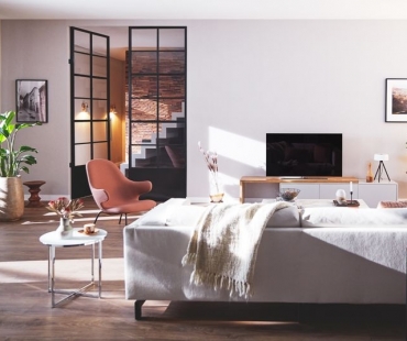 oled854-lp-f-daylight.jpg
