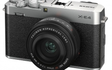 Nový kompaktní bezzrcadlový FUJIFILM X-E4