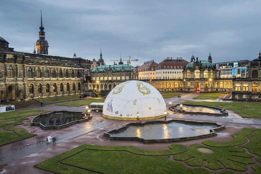 ADAM WEIS - Zwinger