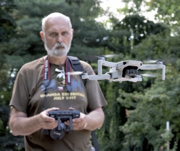 Dron nejen do penze