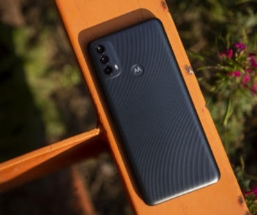 Motorola uvádí na trh nový přírůstek do rodiny cenově dostupných modelů moto e – výkonný moto e40
