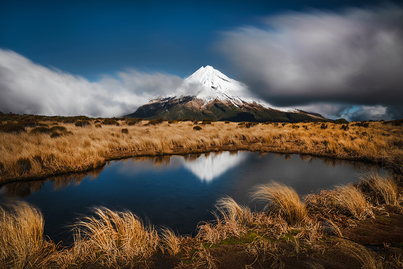 JAN VODRAZKA - Mount Taranaki