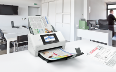 ds-790wn-lifestyle-office-scanway.png