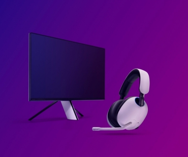 02-inzone-kv-headphones-v4-client.jpg