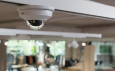 axis-m3085-ceiling-retail-store.jpg