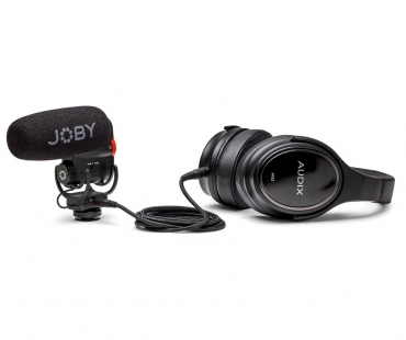 on-camera-microphone-joby-wavo-jb01734-bww-headphones2.jpg