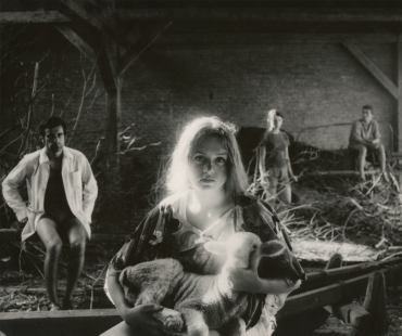 karel-otto-hruby╠u,-madona-z-jzd,-1970,-c╠îb.-fotografie,-v.279-mm,-s.403-mm.jpeg