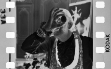 dali-s-vejcem-1969-negativ-s-okrajem.jpg
