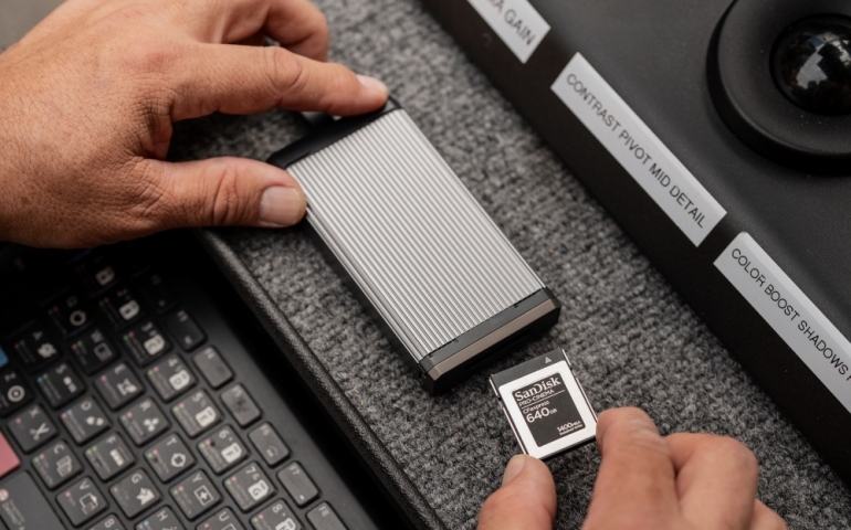 sndk-pro-cinema-cfexpress-640gb-1-lr.jpg