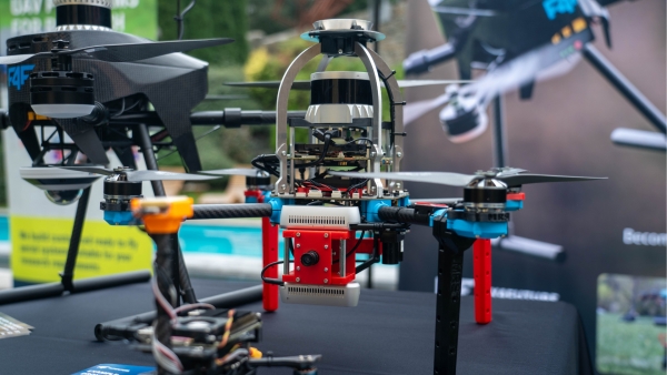 axis-fel-cvut-dron-f4f.jpg