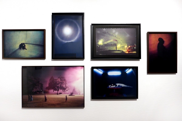 010-dolores-marat-chromaticke-disrupce-foto-instalace-vaclav-podestat.jpg