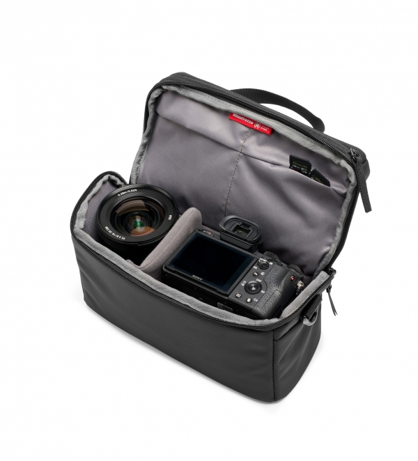 camera-shoulder-bag-manfrotto--advanced-3-mb-ma-sb-m-gear03.jpg