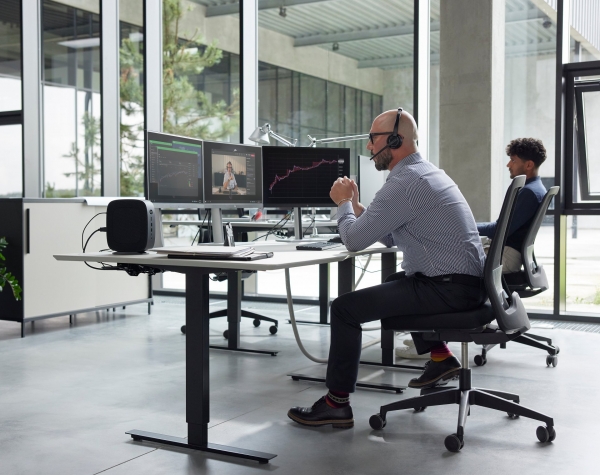 hp-elite-t755-thin-client-workspace.jpg