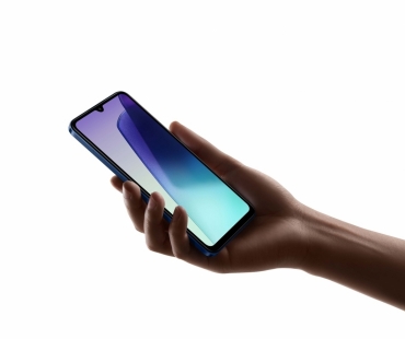 redmi-14c-blue-handheld.jpg