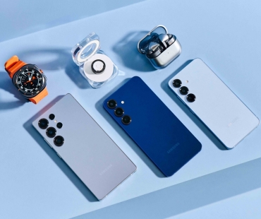 009-eco-galaxy-s25ultra-titaniumsilverblue-s25plus-navy-s25-icyblue-watch-ultra-titaniumgray-buds3pro-silver-ring-titaniumsilver.jpg