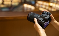 rf-20mm-f1.4l-vcm-lifestyle.jpg