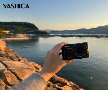 web-yashica-compact-cameras.jpg