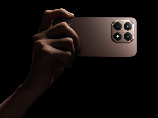 xiaomi-15t-handhold-03-rose-gold-r7.jpg